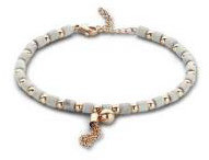 Victoria Rose gold colored white pearl bracelet