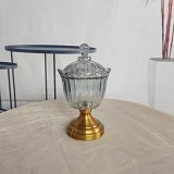 Διακοσμητική Γυάλινη Φοντανιέρα Με Γυάλινο Καπάκι Και Αντικέ Χρυσό Πόδι 27x15cm