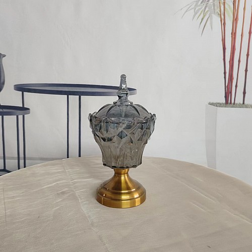 Διακοσμητική Γυάλινη Φοντανιέρα Με Γυάλινο Καπάκι Και Αντικέ Χρυσό Πόδι 28x14.5cm