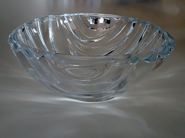 Μεγάλο Μπολ Στρογγυλό Γυάλινο Με Κυματιστό Σχέδιο
