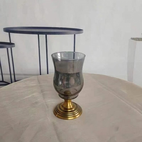 Γυάλινο Κηροπήγιο Με Μεταλλική Χρυσή Αντικέ Βάση 20x10cm